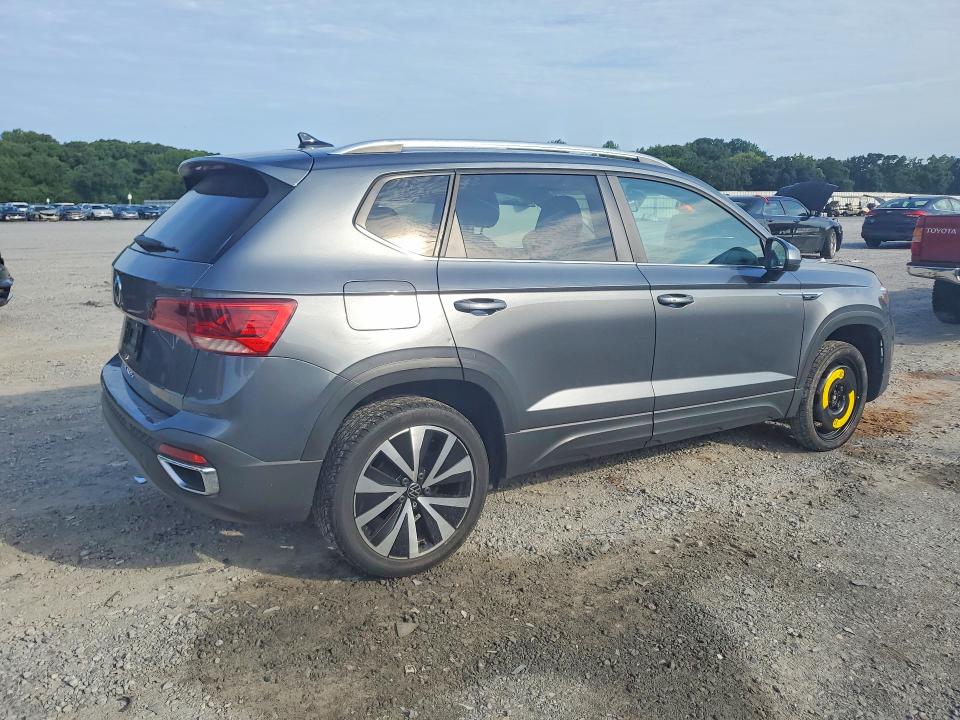 Aukcja sprzedaży 2022 Volkswagen Taos, vin: 3VVLX7B21NM099000, numer aukcji: 64001456