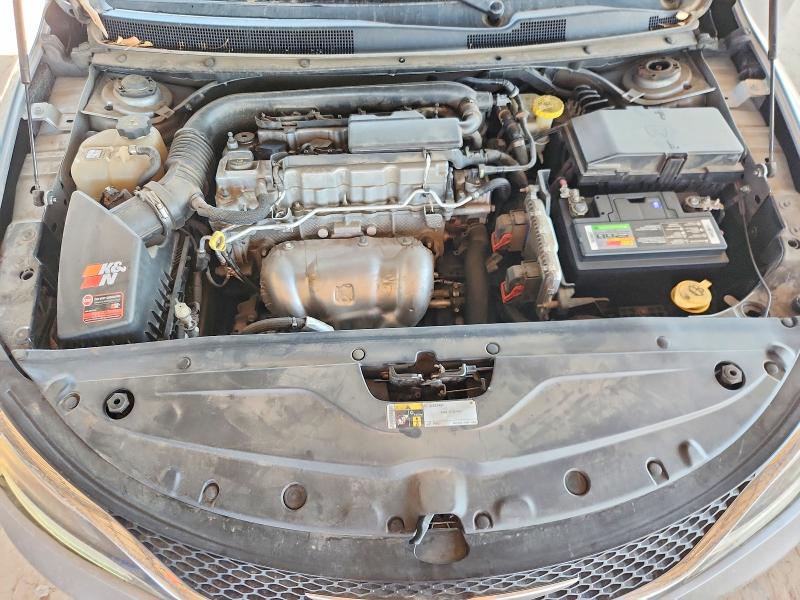 64317856 :رقم المزاد ، 1C3CCCAB2FN646260 vin ، 2015 Chrysler 200 مزاد بيع
