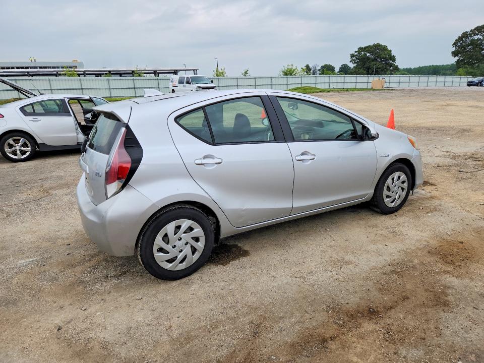 Продажа на аукционе авто 2016 Toyota Prius C, vin: JTDKDTB35G1133377, номер лота: 53830286