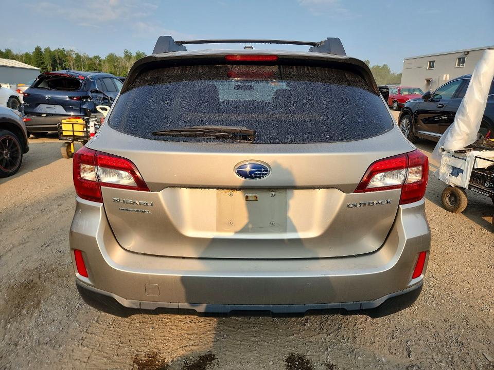 63154576 :رقم المزاد ، 4S4BSCAC2F3315852 vin ، 2015 Subaru Outback مزاد بيع