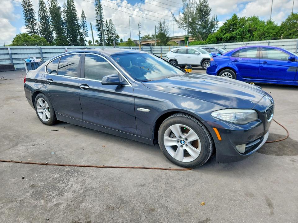 Продажа на аукционе авто 2011 Bmw 528, vin: WBAFR1C57BC749292, номер лота: 64221336