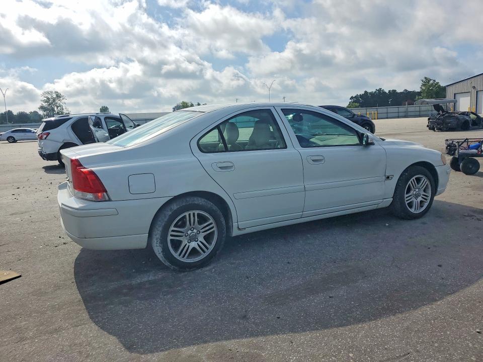 2007 Volvo S60 მანქანა იყიდება აუქციონზე, vin: YV1RS592472609507, აუქციონის ნომერი: 63662706