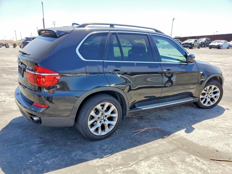 65030346 :رقم المزاد ، 5UXZV4C5XD0B21021 vin ، 2013 Bmw X5 مزاد بيع