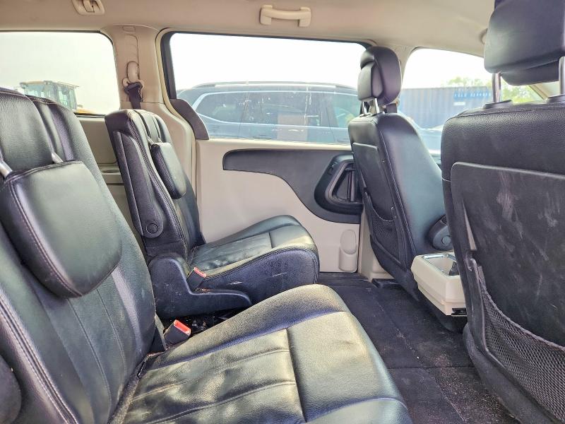 64489236 :رقم المزاد ، 2C4RC1BG9ER435675 vin ، 2014 Chrysler Town & Country مزاد بيع