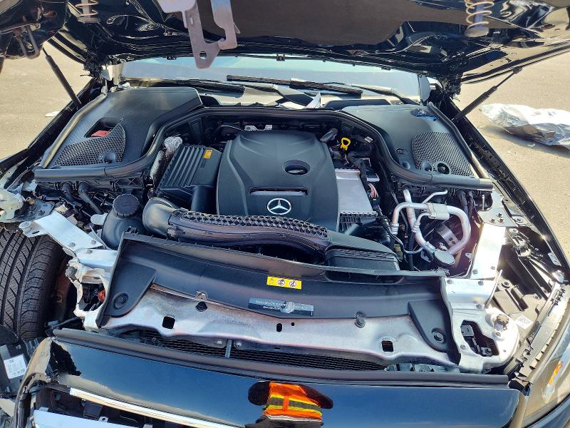 63840126 :رقم المزاد ، WDDZF4KB3KA504721 vin ، 2019 Mercedes-benz E مزاد بيع