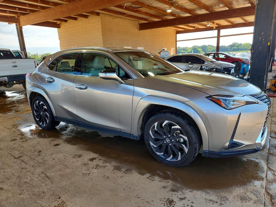 65388516 :رقم المزاد ، JTHP3JBH9N2056530 vin ، 2022 Lexus Ux 200 مزاد بيع