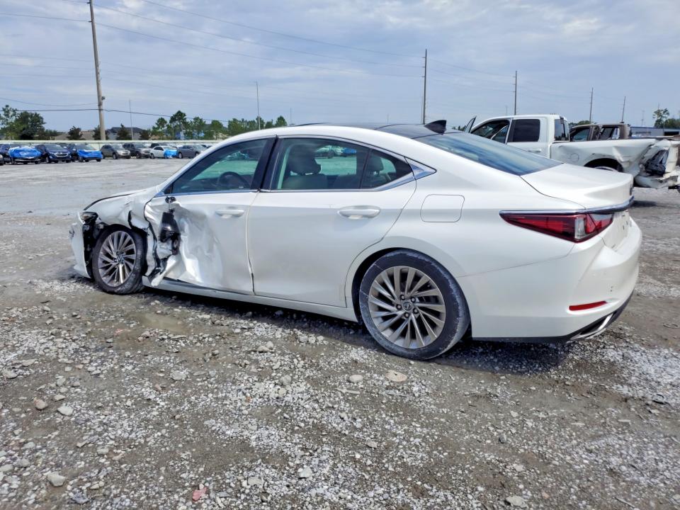 63733796 :رقم المزاد ، 58ABZ1B15KU013322 vin ، 2019 Lexus Es مزاد بيع