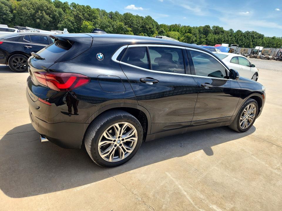 65650976 :رقم المزاد ، WBXYJ1C06N5U39007 vin ، 2022 Bmw X2 مزاد بيع