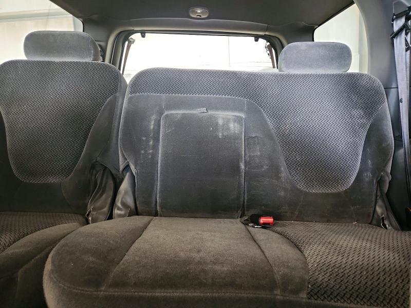 2000 Ford Expedition მანქანა იყიდება აუქციონზე, vin: 1FMRU1668YLA54231, აუქციონის ნომერი: 65376886