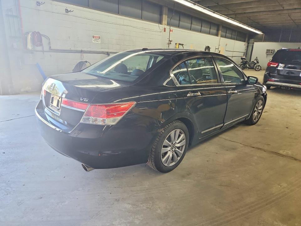 Продаж на аукціоні авто 2011 Honda Accord, vin: 1HGCP3F82BA001401, номер лоту: 66383606