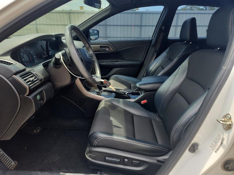 63286186 :رقم المزاد ، 1HGCR2F52HA130712 vin ، 2017 Honda Accord مزاد بيع