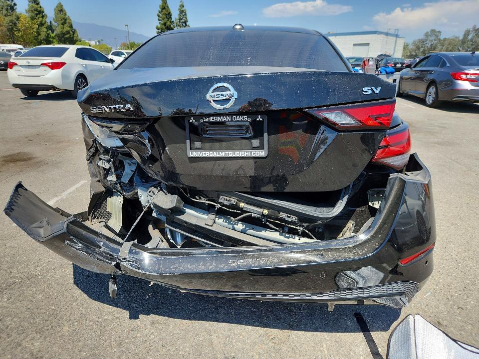 64316166 :رقم المزاد ، 3N1AB8CV3MY323798 vin ، 2022 Nissan Sentra مزاد بيع