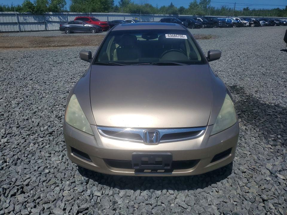 63686706 :رقم المزاد ، 1HGCM66596A006455 vin ، 2006 Honda Accord مزاد بيع