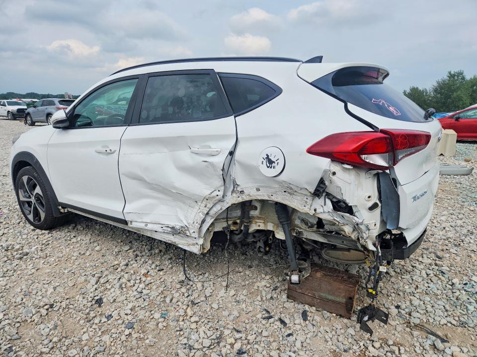 63671826 :رقم المزاد ، KM8J3CA24JU783942 vin ، 2018 Hyundai Tucson مزاد بيع