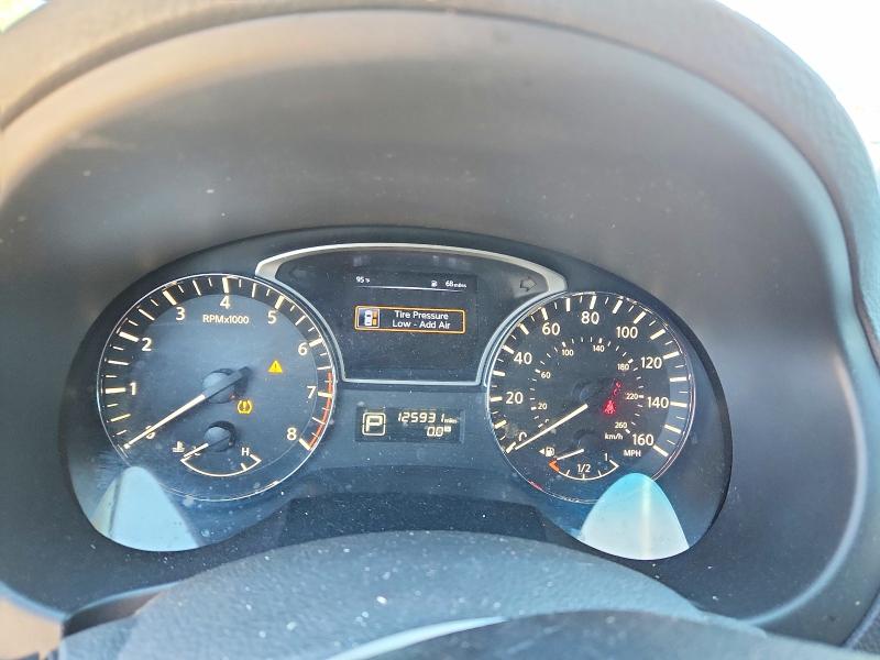 2015 Nissan Altima მანქანა იყიდება აუქციონზე, vin: 1N4AL3AP2FN335240, აუქციონის ნომერი: 64375926