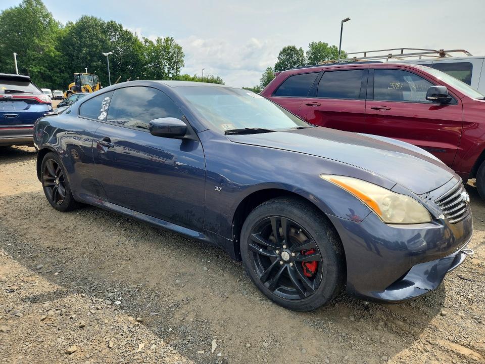 2014 Infiniti Q60 Coupe მანქანა იყიდება აუქციონზე, vin: JN1CV6EL8EM131992, აუქციონის ნომერი: 64640286