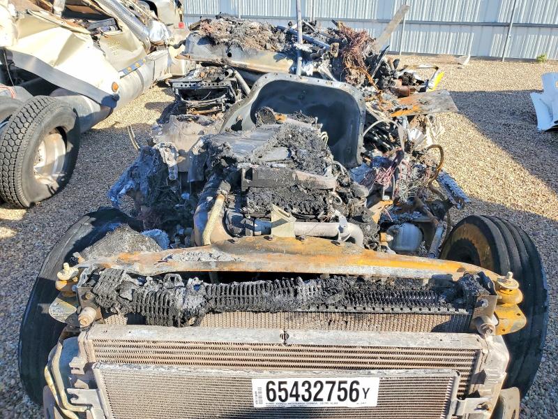 Auction sale of the 2018 Freightliner Cascadia 126, vin: 3AKJHHDR1JSJR8041, lot number: 65432756