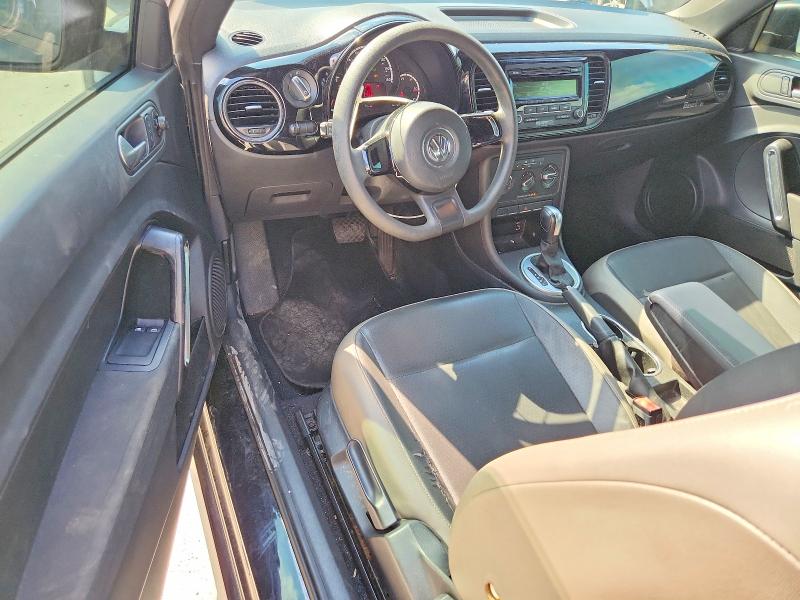 2015 Volkswagen Beetle მანქანა იყიდება აუქციონზე, vin: 3VWF17AT6FM655565, აუქციონის ნომერი: 67142446