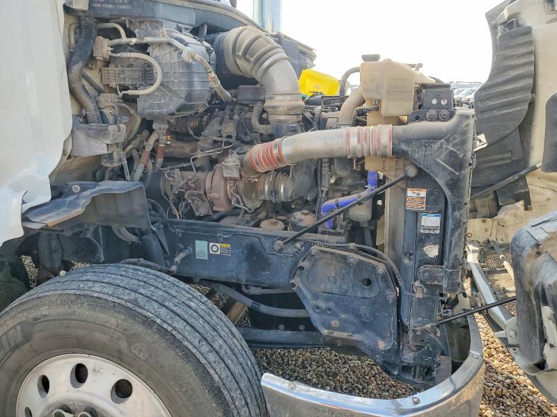 Продаж на аукціоні авто 2018 Peterbilt 579, vin: 1XPBDP9X8JD473711, номер лоту: 63661886