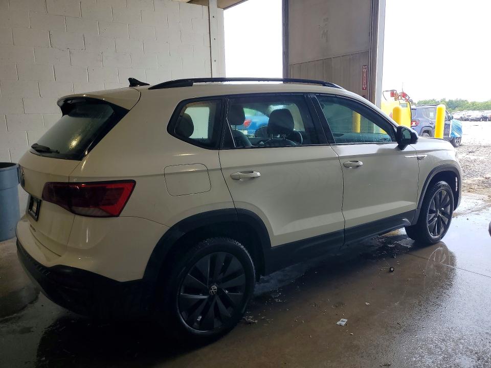 Продаж на аукціоні авто 2024 Volkswagen Taos, vin: 3VV5X7B24RM132182, номер лоту: 64078326