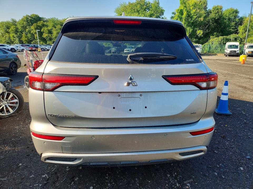 Продаж на аукціоні авто 2022 Mitsubishi Outlander, vin: JA4J4UA89NZ051322, номер лоту: 64981726