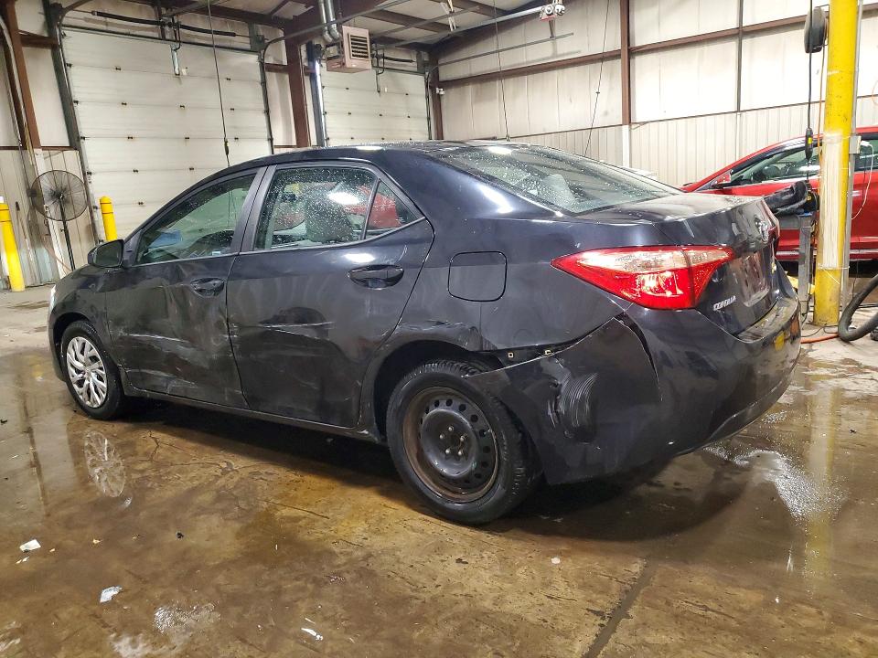 Продажа на аукционе авто 2018 Toyota Corolla, vin: 5YFBURHE3JP768063, номер лота: 64784836