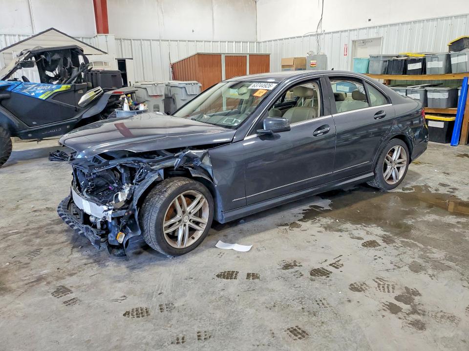 63744926 :رقم المزاد ، WDDGF8AB3ER317291 vin ، 2014 Mercedes-benz C مزاد بيع
