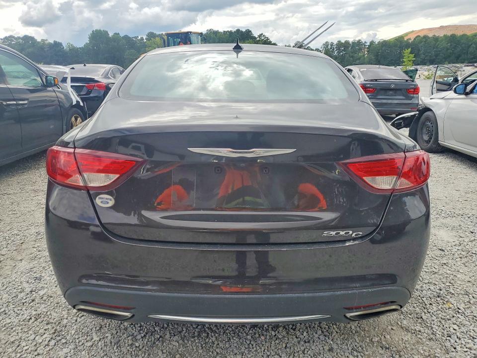 62810576 :رقم المزاد ، 1C3CCCCG1FN567610 vin ، 2015 Chrysler 200 مزاد بيع
