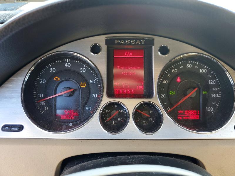 2008 Volkswagen Passat მანქანა იყიდება აუქციონზე, vin: WVWCU73C68P037699, აუქციონის ნომერი: 63620486
