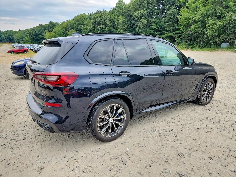 61449866 :رقم المزاد ، 5UXTA6C09M9F27286 vin ، 2021 Bmw X5 مزاد بيع