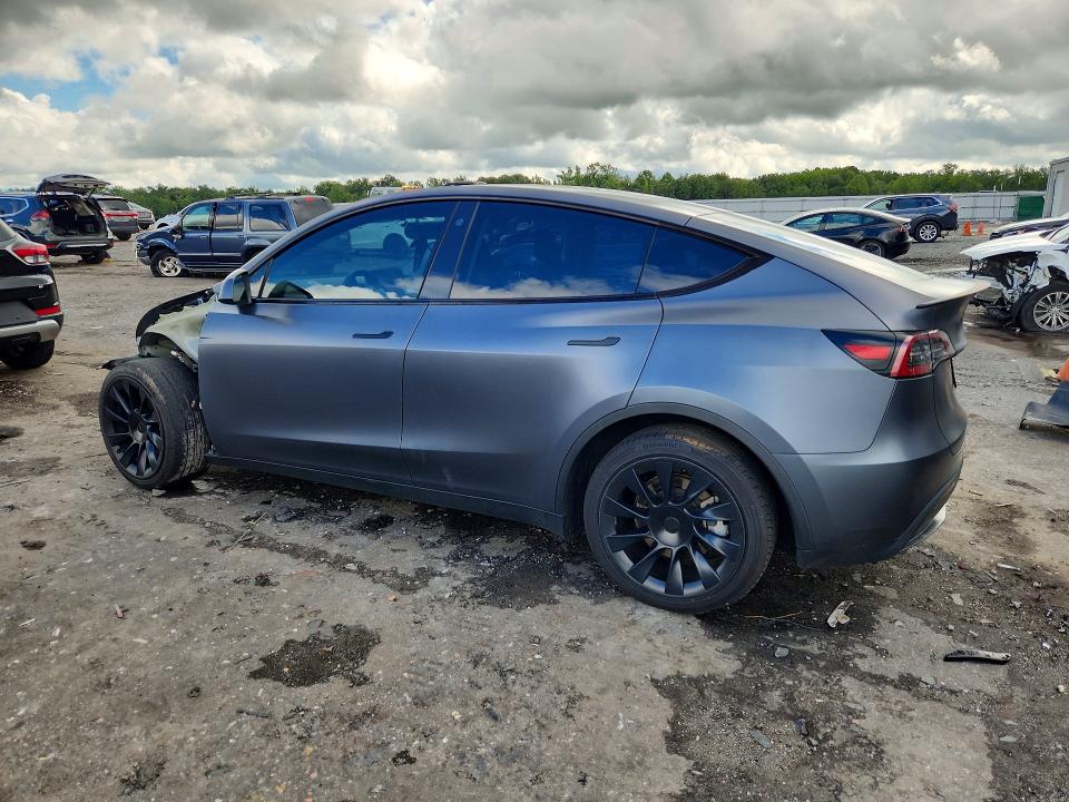 62743876 :رقم المزاد ، 7SAYGAEE2PF694780 vin ، 2023 Tesla Model Y مزاد بيع