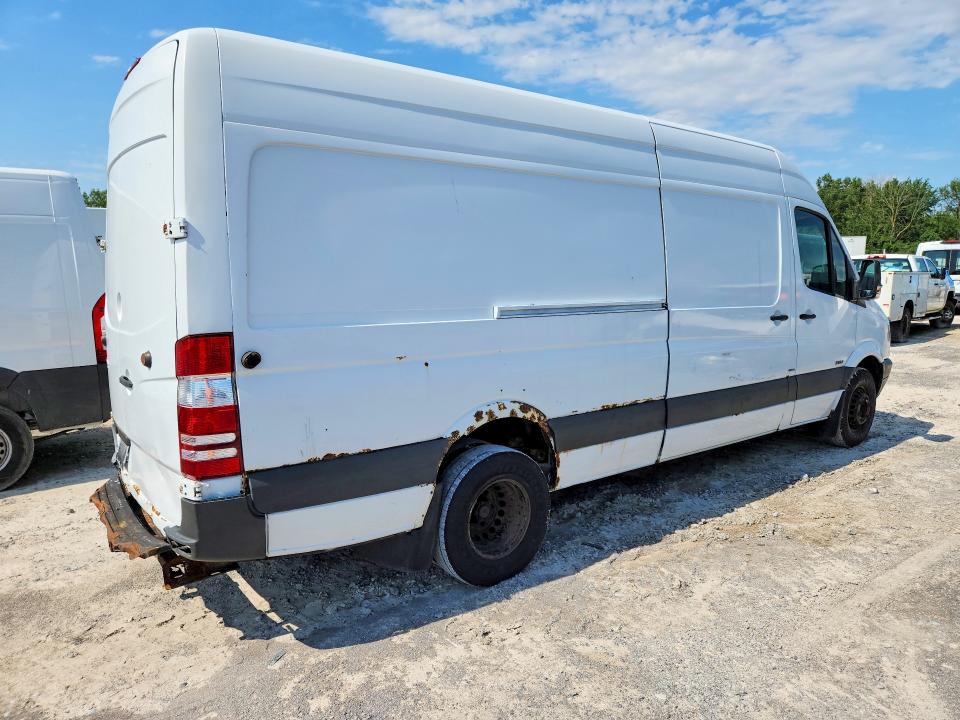 64439986 :رقم المزاد ، WD3PF1CC9D5754221 vin ، 2013 Mercedes-benz Sprinter مزاد بيع