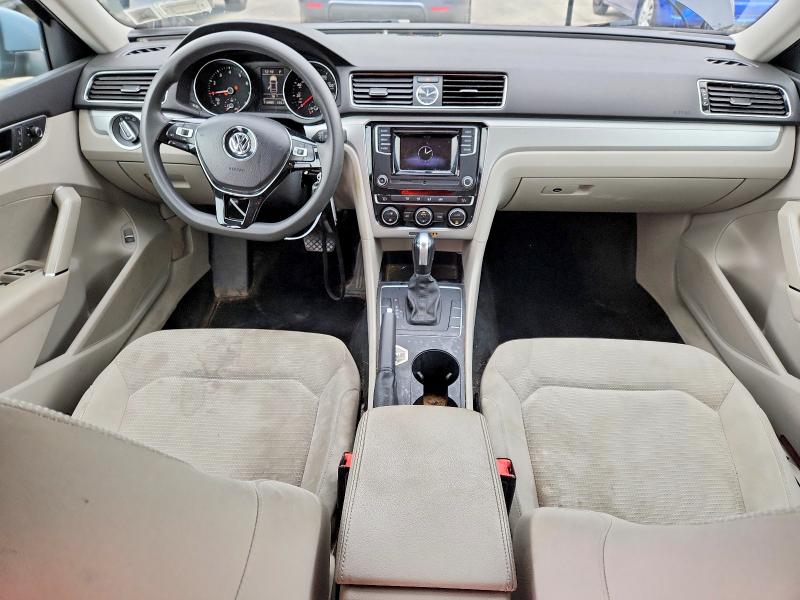 64433926 :رقم المزاد ، 1VWAT7A37HC068235 vin ، 2017 Volkswagen Passat مزاد بيع