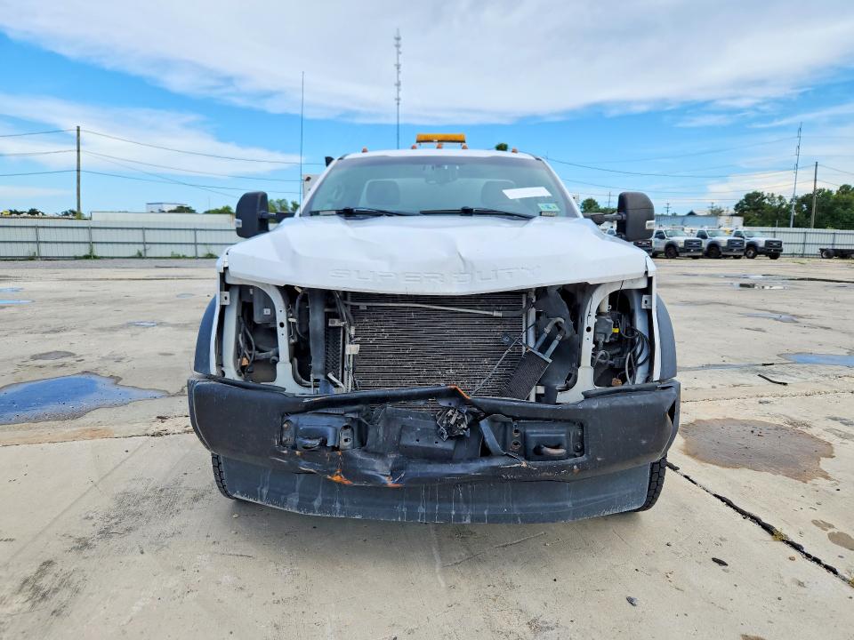 64262996 :رقم المزاد ، 1FDUF5HY6JDA01067 vin ، 2018 Ford F550 مزاد بيع