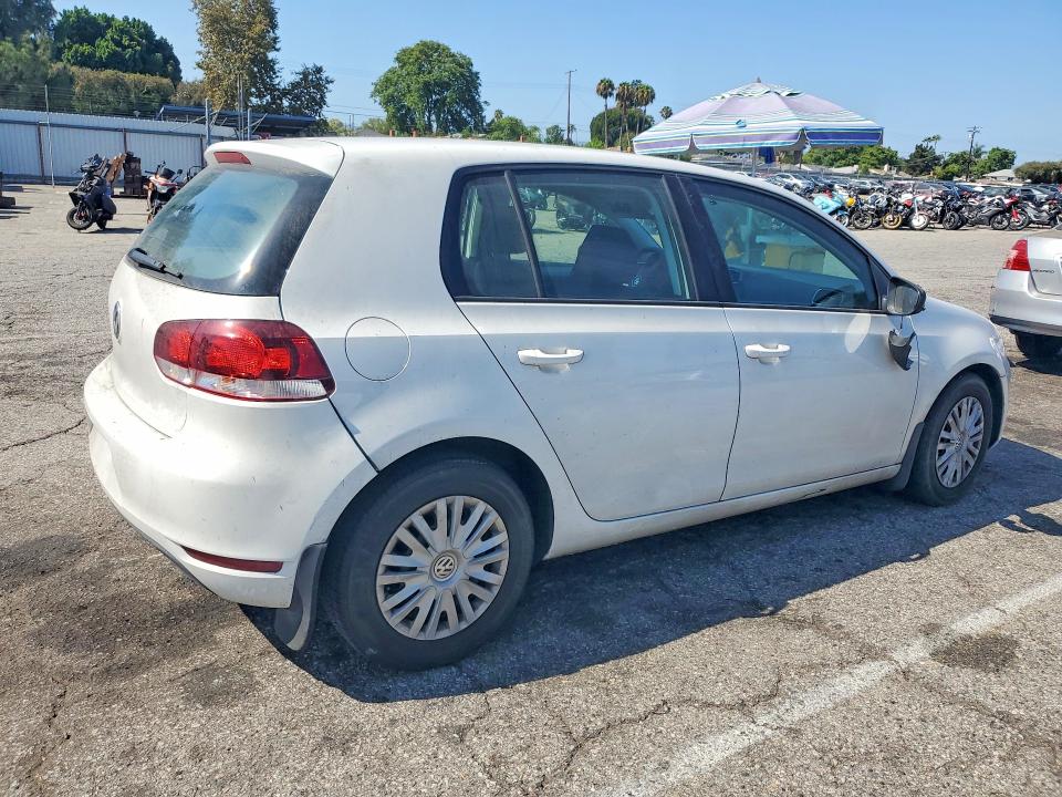 2014 Volkswagen Golf მანქანა იყიდება აუქციონზე, vin: WVWDB7AJ5EW002083, აუქციონის ნომერი: 64022526