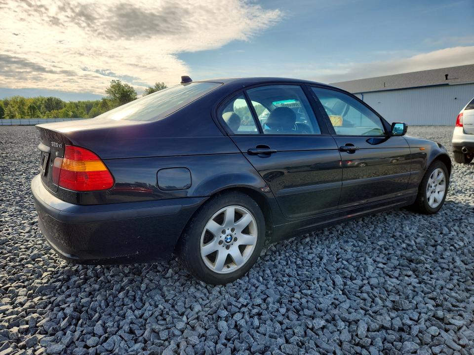 65650006 :رقم المزاد ، WBAEU33494PR06832 vin ، 2004 Bmw 325 مزاد بيع