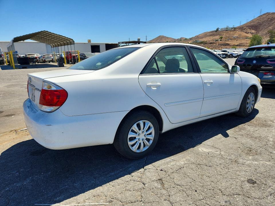 2005 Toyota Camry მანქანა იყიდება აუქციონზე, vin: 4T1BE30K25U388678, აუქციონის ნომერი: 65752056