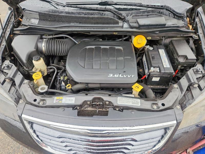63518896 :رقم المزاد ، 2C4RC1HG0ER174458 vin ، 2014 Chrysler Town & Country مزاد بيع
