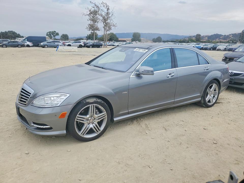 Продажа на аукционе авто 2012 Mercedes-benz S, vin: WDDNG7DB1CA423521, номер лота: 67027136
