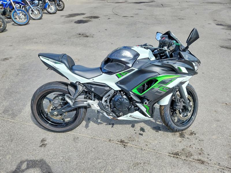64290386 :رقم المزاد ، ML5EXEN14NDA66824 vin ، 2022 Kawasaki Ex650 مزاد بيع