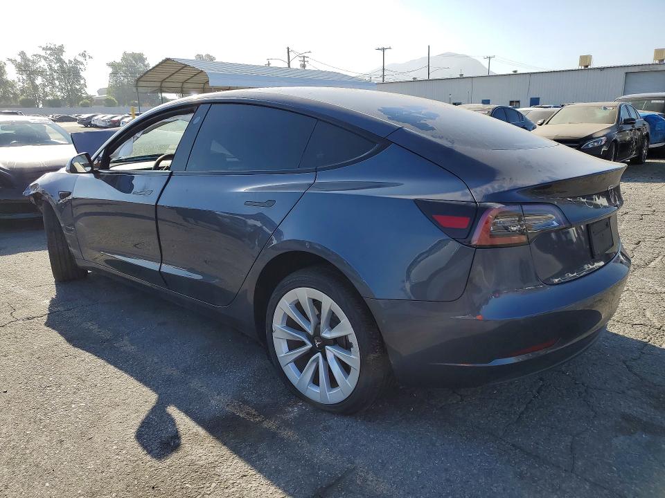 63253896 :رقم المزاد ، 5YJ3E1EA9NF375173 vin ، 2022 Tesla Model 3 مزاد بيع