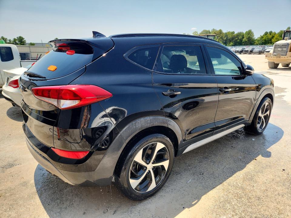 2018 Hyundai Tucson მანქანა იყიდება აუქციონზე, vin: KM8J33A23JU812265, აუქციონის ნომერი: 65490356