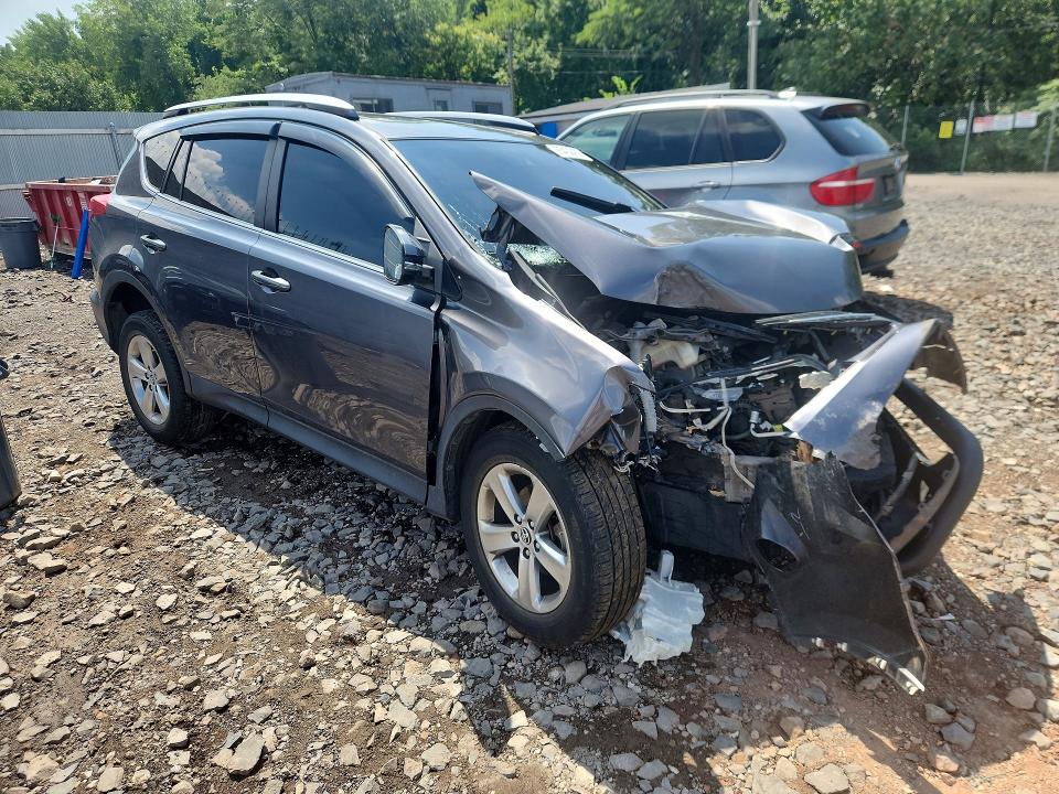 Продажа на аукционе авто 2015 Toyota Rav4, vin: JTMRFREV8FJ045737, номер лота: 65404466
