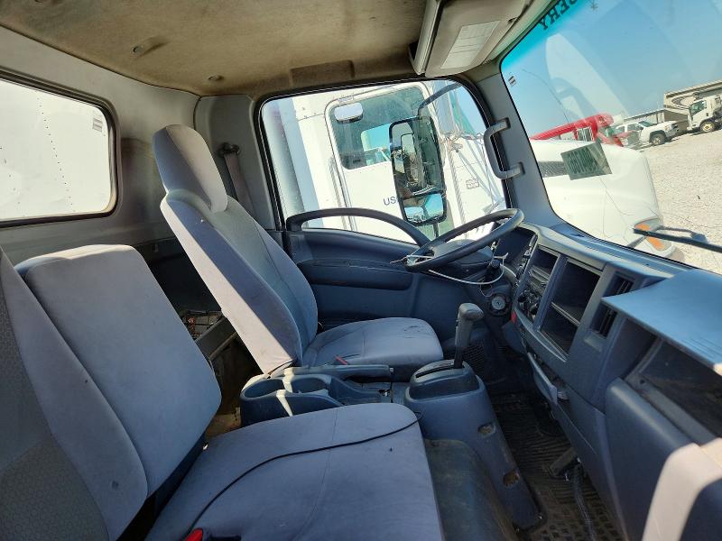68282946 :رقم المزاد ، JALEEW167H7901588 vin ، 2017 Chevrolet 5500hd مزاد بيع