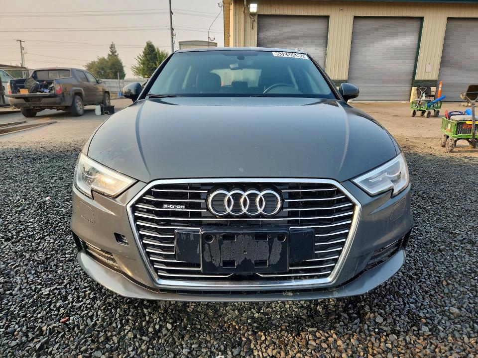 Aukcja sprzedaży 2017 Audi A3, vin: WAUUPBFF8HA042066, numer aukcji: 63240696