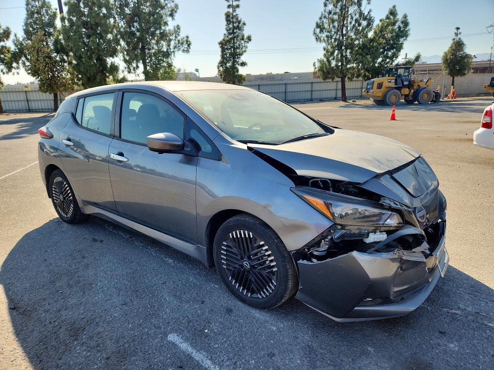 2023 Nissan Leaf მანქანა იყიდება აუქციონზე, vin: 1N4CZ1CV0PC561541, აუქციონის ნომერი: 64449136