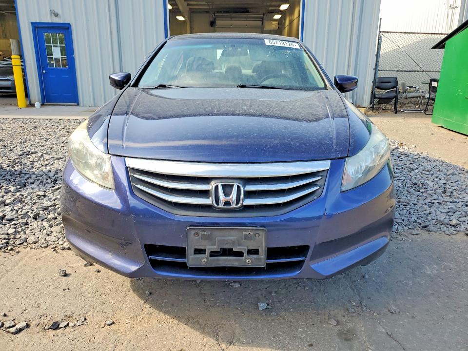65719126 :رقم المزاد ، 1HGCP2F78BA095754 vin ، 2011 Honda Accord مزاد بيع