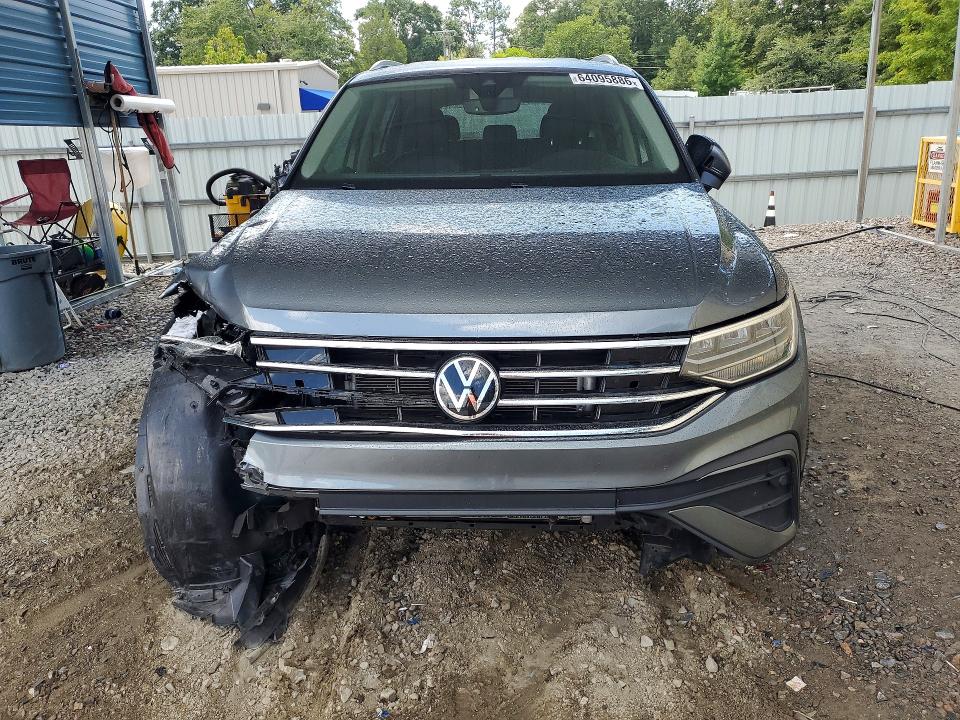 64095886 :رقم المزاد ، 3VV3B7AX1PM044609 vin ، 2023 Volkswagen Tiguan مزاد بيع