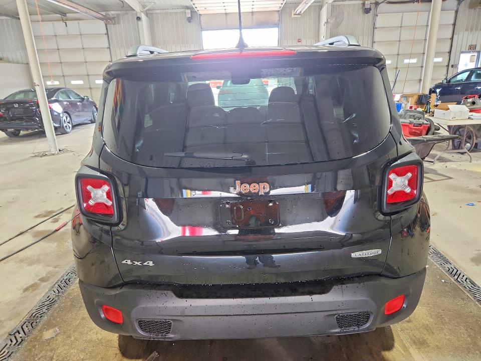 Auction sale of the 2016 Jeep Renegade, vin: ZACCJBBT7GPD68726, lot number: 64112116