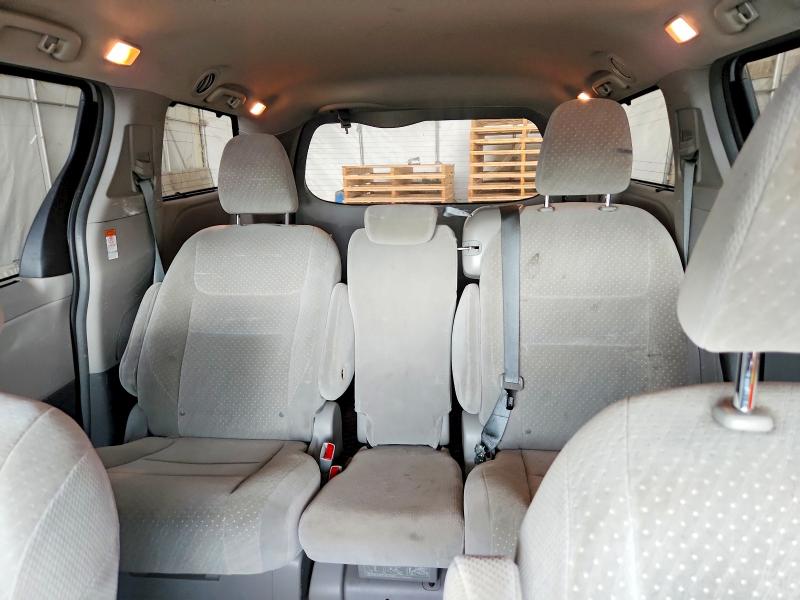 64045186 :رقم المزاد ، 5TDKZ3DC0KS976395 vin ، 2019 Toyota Sienna مزاد بيع